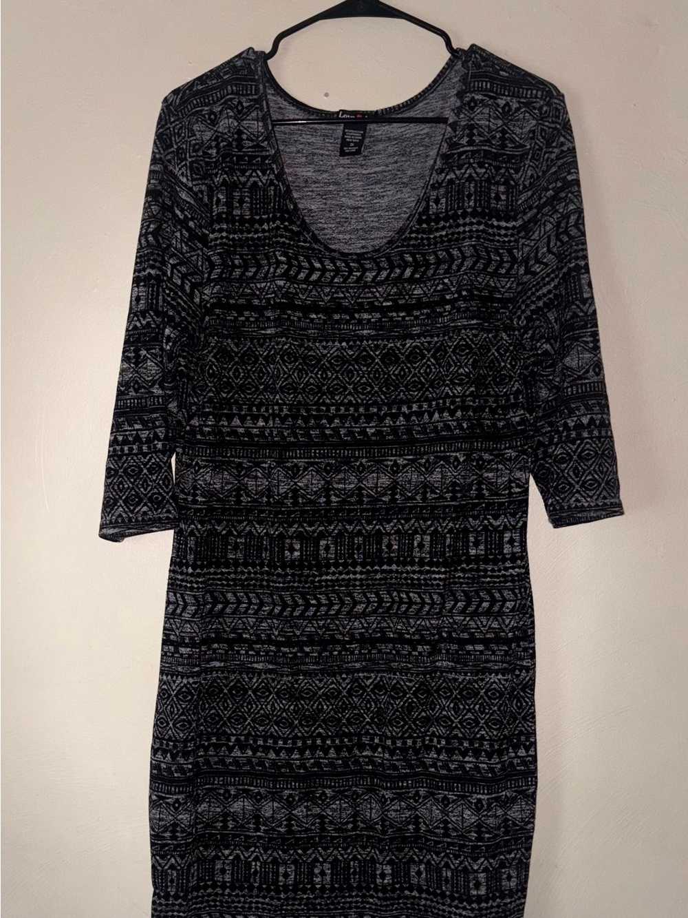 Scoop Neck Midi Dress in Black and Gray - Patterned Knit